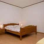 Gæstehus Halovic 3*