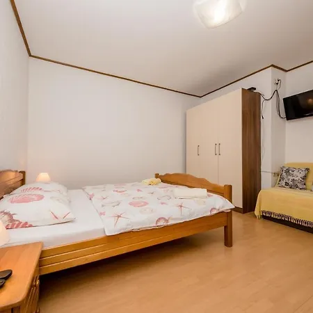 Halovic Кампор