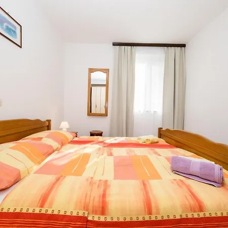 Halovic Guest house